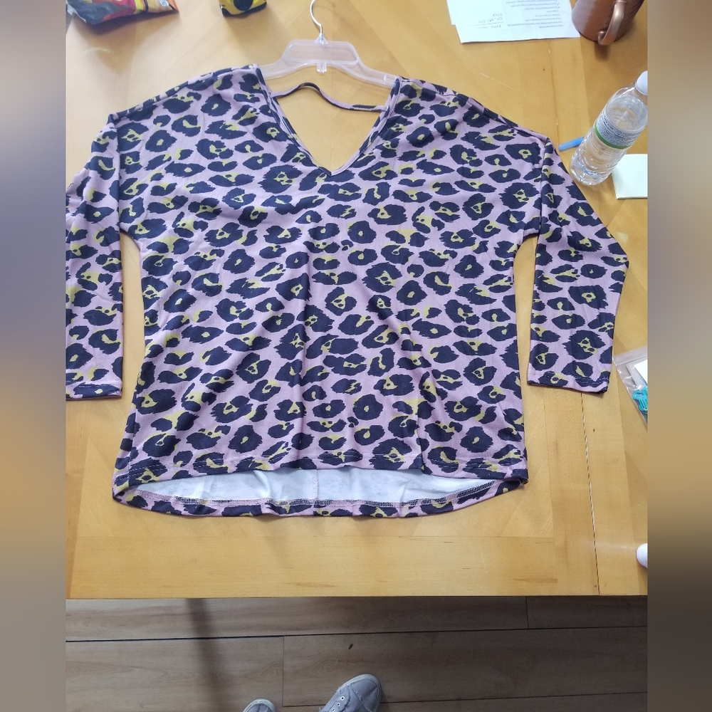 Umgee M pink cheetah print sweater